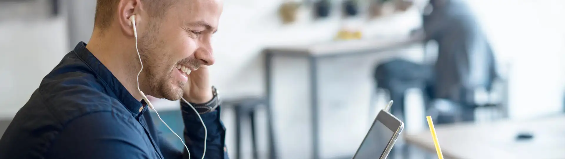 microsoft mann mit ear